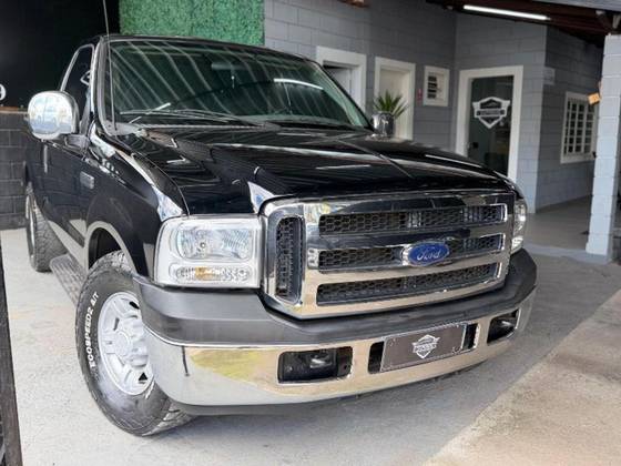 FORD F-250 3.9 XLT 4X2 CS DIESEL 2P MANUAL